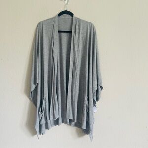 Woman’s drapey Gray Women's cardigan sweater size L open front oversized lounge